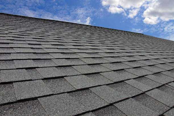 Best Roof Installation  in Islandia, NY